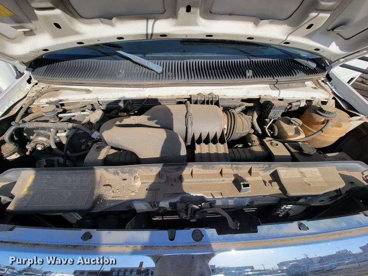 image for item FL9158 2008 Ford E450  shuttle bus