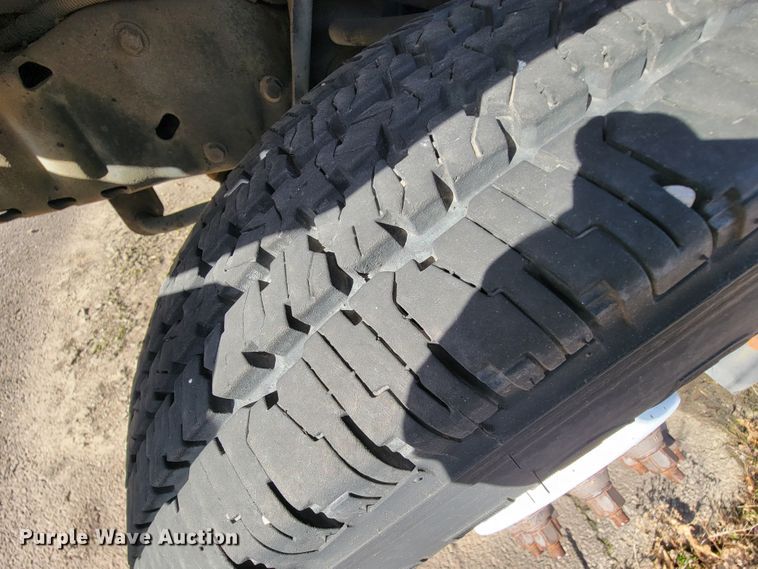 image for item FL9158 2008 Ford E450  shuttle bus