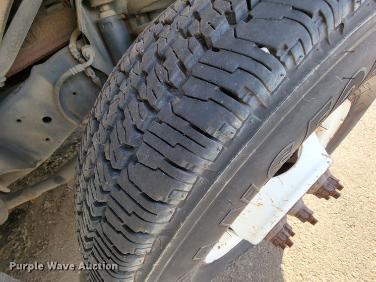 image for item FL9158 2008 Ford E450  shuttle bus