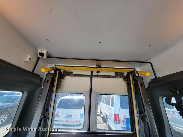 image for item FL9160 2011 Ford E350 Super Duty  handicap accessible van