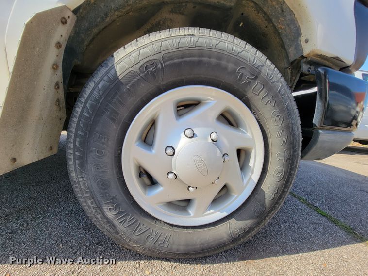 image for item FL9160 2011 Ford E350 Super Duty  handicap accessible van