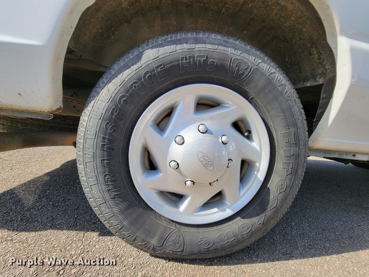 image for item FL9160 2011 Ford E350 Super Duty  handicap accessible van