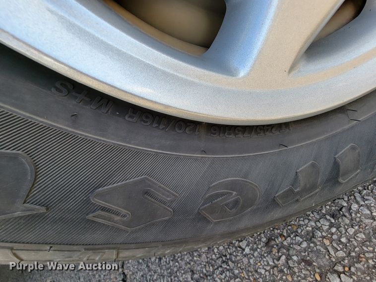 image for item FL9160 2011 Ford E350 Super Duty  handicap accessible van