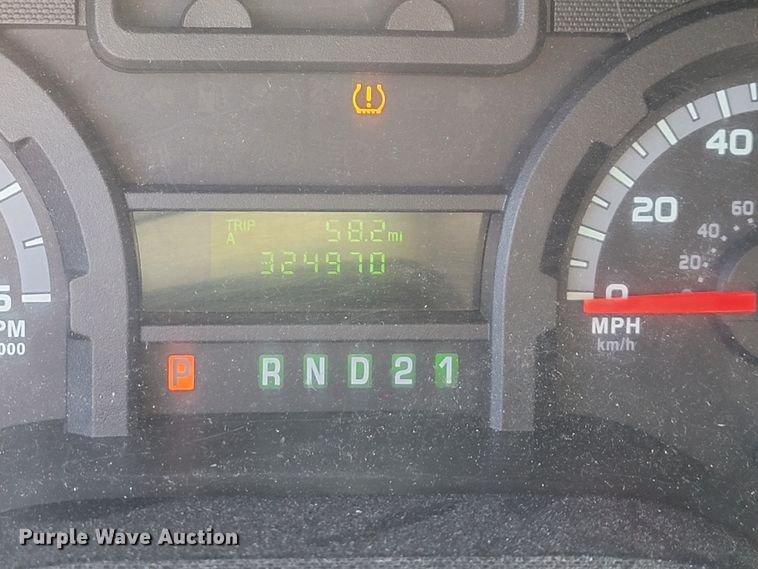 image for item FL9161 2011 Ford E350 Super Duty  handicap accessible van