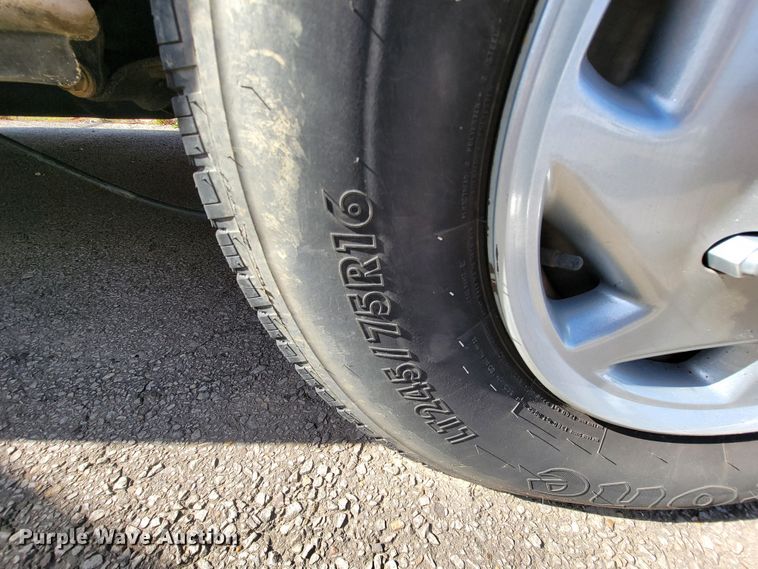 image for item FL9161 2011 Ford E350 Super Duty  handicap accessible van