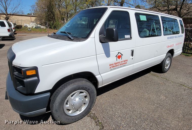image for item FL9163 2010 Ford E350 Super Duty  van