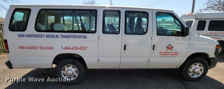 image for item FL9163 2010 Ford E350 Super Duty  van