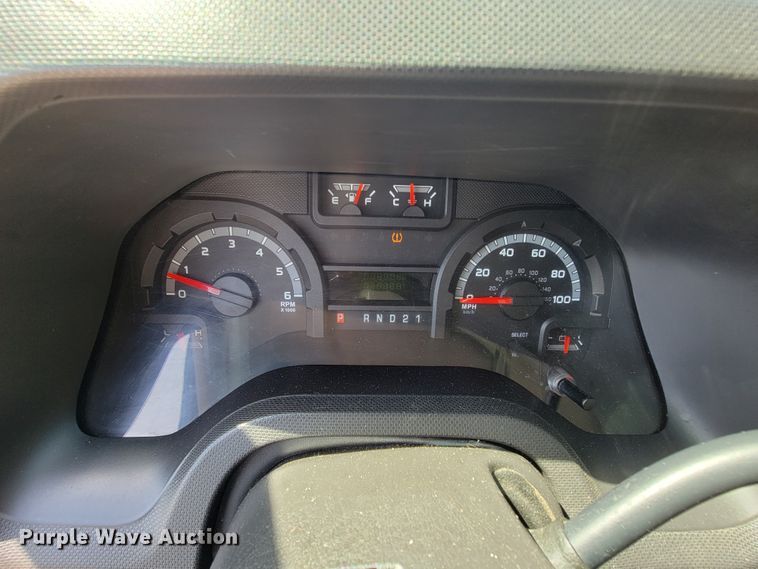 image for item FL9163 2010 Ford E350 Super Duty  van