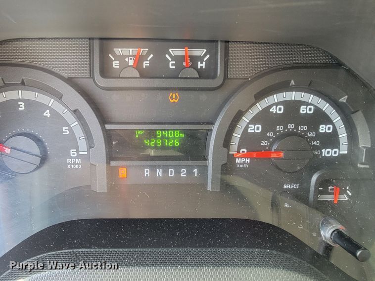 image for item FL9163 2010 Ford E350 Super Duty  van