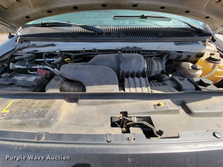 image for item FL9163 2010 Ford E350 Super Duty  van