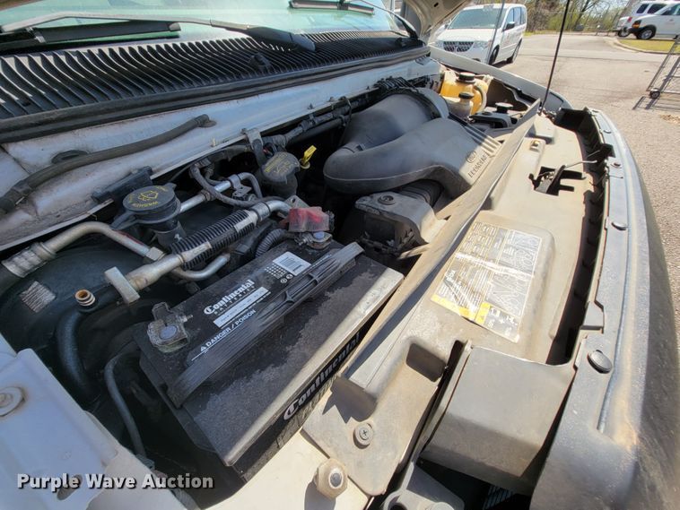 image for item FL9163 2010 Ford E350 Super Duty  van