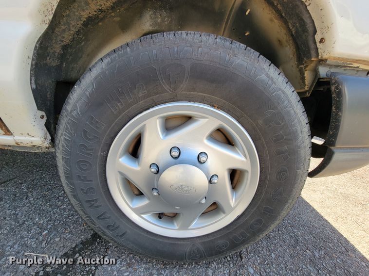 image for item FL9163 2010 Ford E350 Super Duty  van