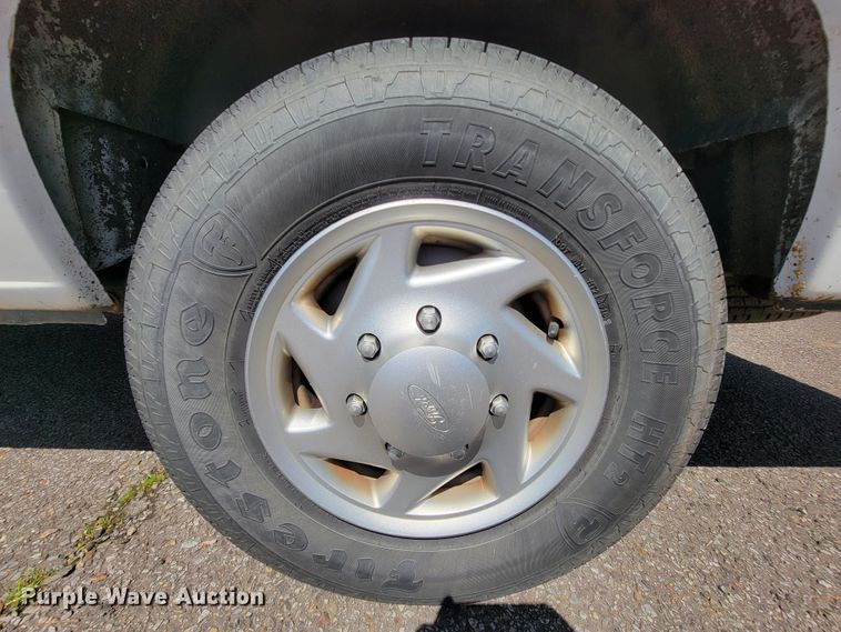 image for item FL9163 2010 Ford E350 Super Duty  van