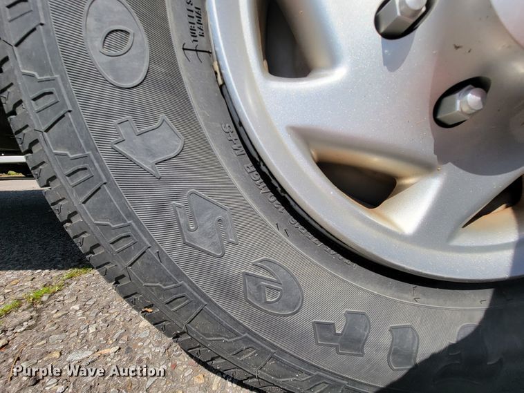 image for item FL9163 2010 Ford E350 Super Duty  van