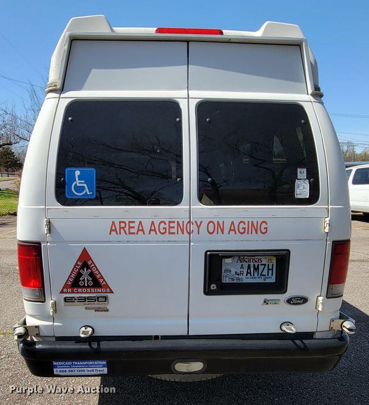 image for item FL9164 2011 Ford E350 Super Duty  handicap accessible van