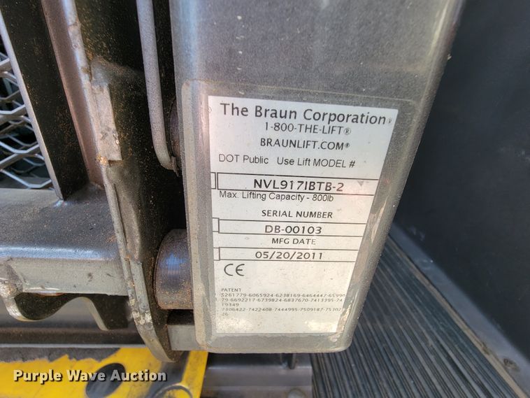 image for item FL9164 2011 Ford E350 Super Duty  handicap accessible van