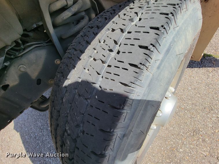 image for item FL9164 2011 Ford E350 Super Duty  handicap accessible van