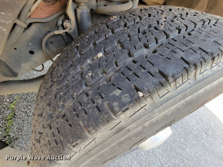 image for item FL9164 2011 Ford E350 Super Duty  handicap accessible van