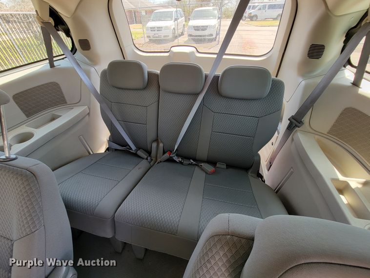 image for item FL9165 2010 Dodge Grand Caravan  van