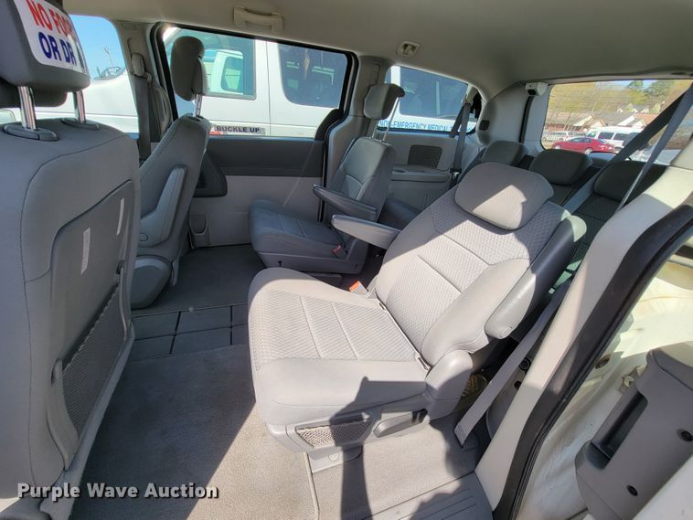image for item FL9166 2010 Dodge Grand Caravan  van