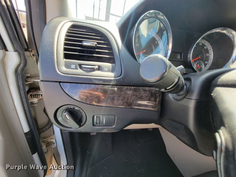 image for item FL9167 2011 Dodge Grand Caravan  van