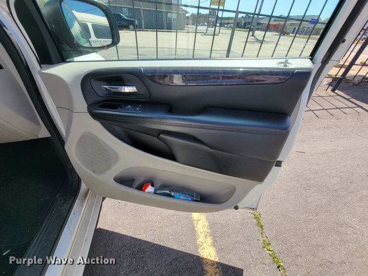 image for item FL9167 2011 Dodge Grand Caravan  van