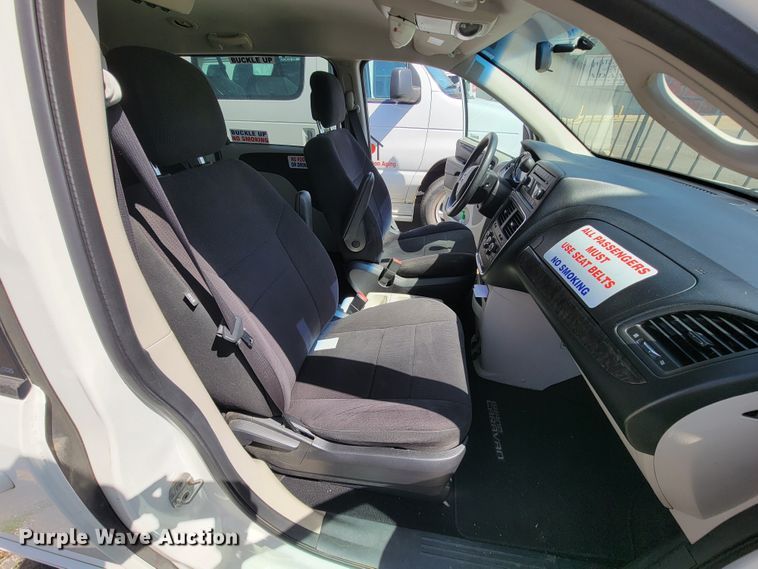 image for item FL9167 2011 Dodge Grand Caravan  van