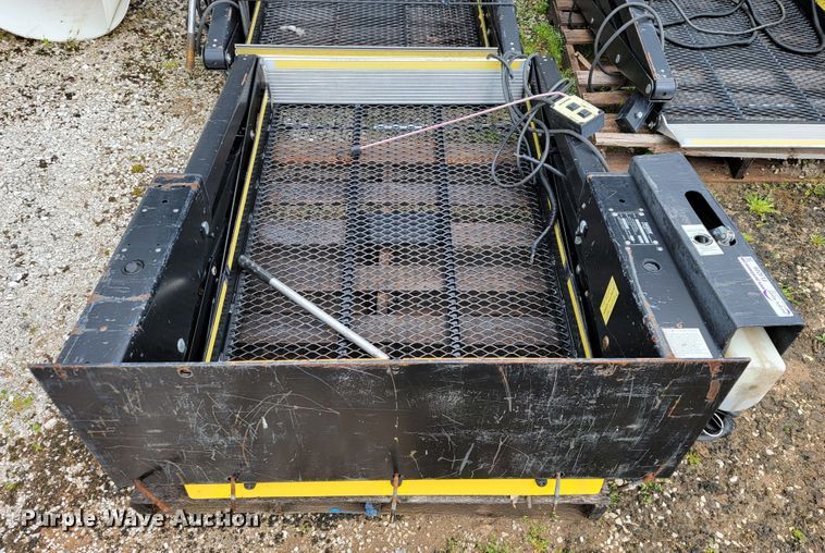 image for item FL9209 Maxon FL-7 end gate lift