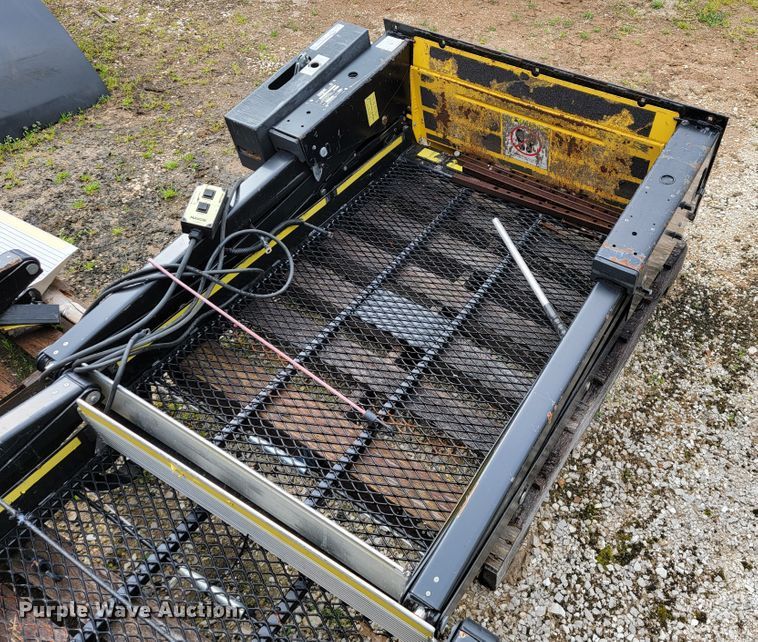 image for item FL9209 Maxon FL-7 end gate lift