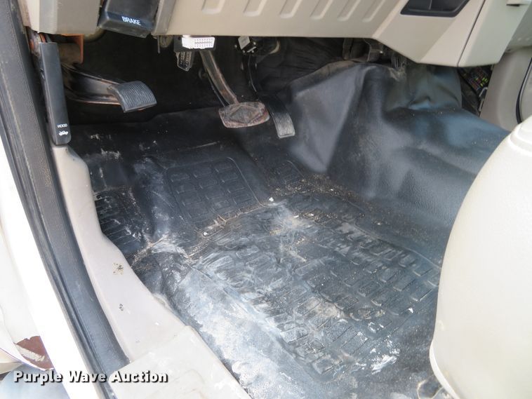 image for item FP9255 2010 Ford F450 Super Duty XL  Crew Cab dump flatbed truck