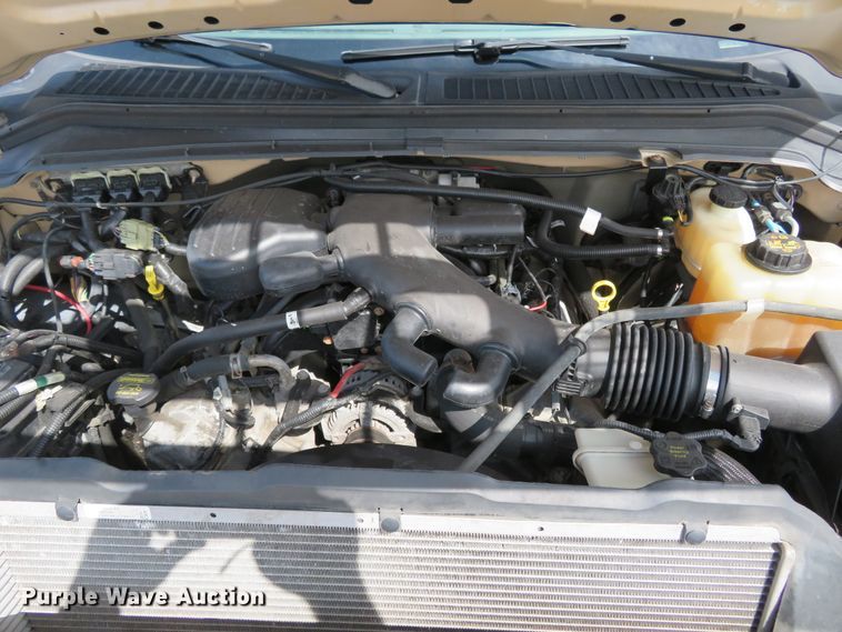 image for item FP9255 2010 Ford F450 Super Duty XL  Crew Cab dump flatbed truck