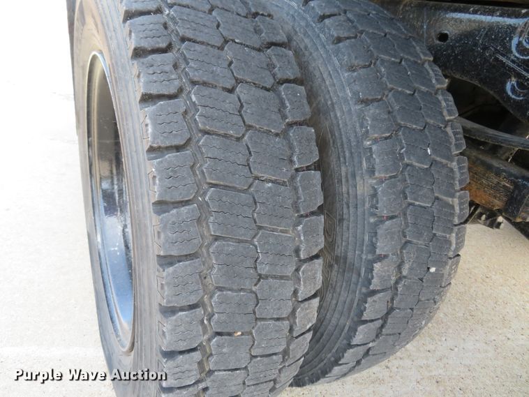 image for item FP9255 2010 Ford F450 Super Duty XL  Crew Cab dump flatbed truck