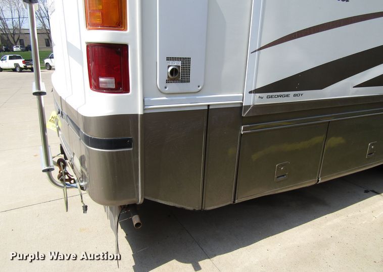 image for item GC9889 2001 Landau  RV
