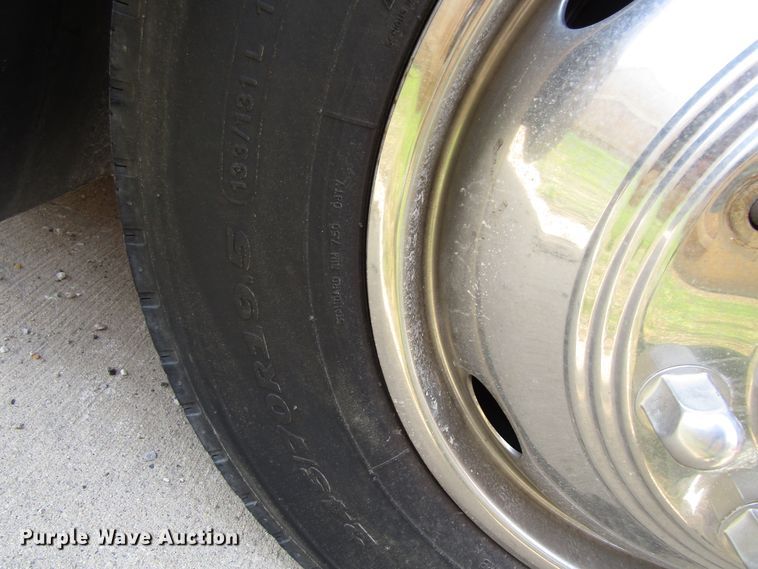 image for item GC9889 2001 Landau  RV