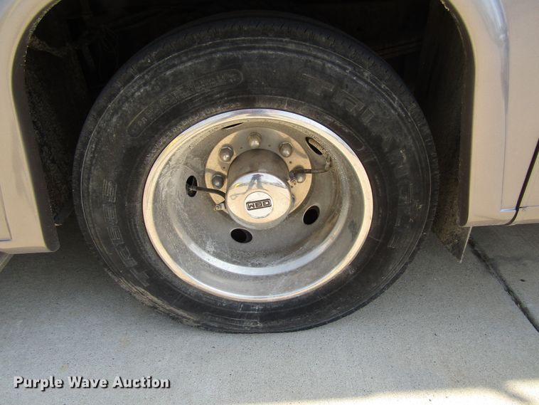 image for item GC9889 2001 Landau  RV