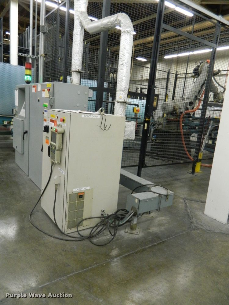 image for item GE9951 Motoman HP165 six axis robot