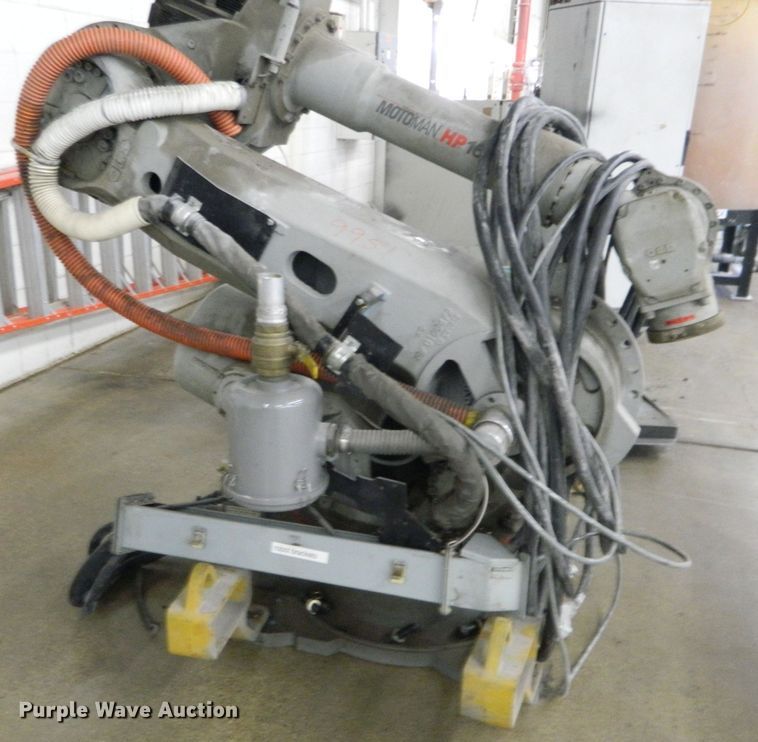 image for item GE9951 Motoman HP165 six axis robot