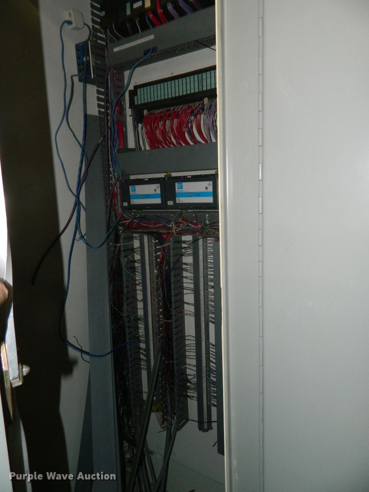 image for item GE9951 Motoman HP165 six axis robot