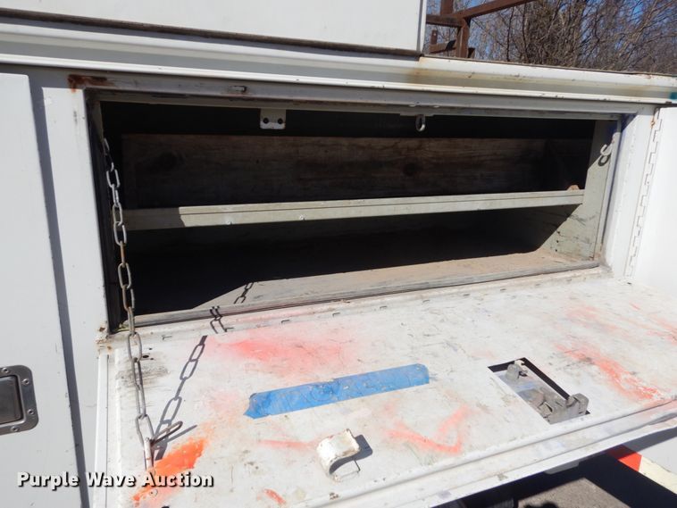 image for item GT9597 2003 Ford F550 Super Duty XL  utility / service truck