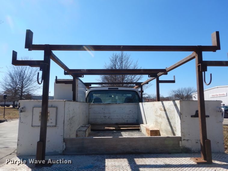 image for item GT9597 2003 Ford F550 Super Duty XL  utility / service truck