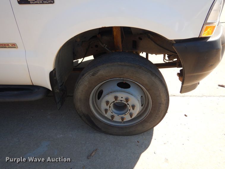 image for item GT9597 2003 Ford F550 Super Duty XL  utility / service truck