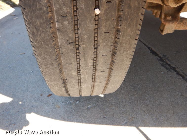 image for item GT9597 2003 Ford F550 Super Duty XL  utility / service truck