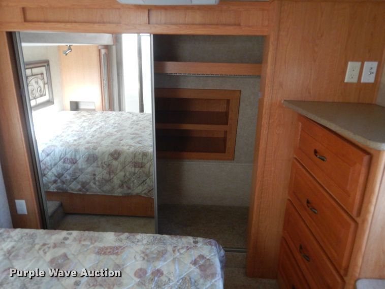 image for item HE9580 2008 Forest River Sierra  camper