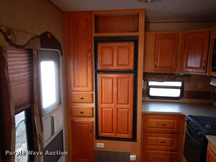 image for item HE9580 2008 Forest River Sierra  camper