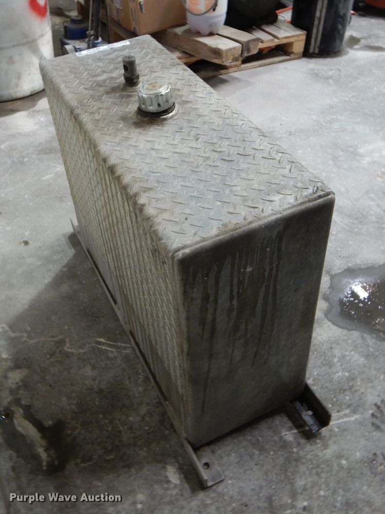 image for item HF9191 Aluminum hydraulic tank