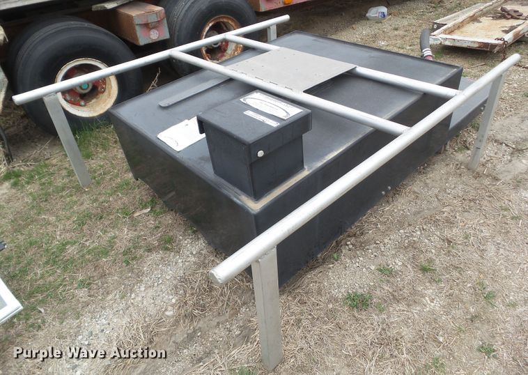 Pro poly water tank in Carroll, IA | Item HF9868 sold | Purple Wave