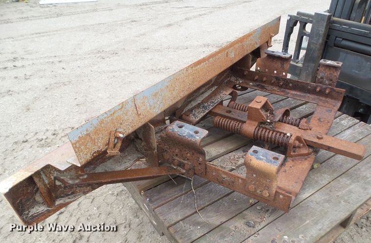 image for item HF9871 Quic-Cush'n II bumper hitch assembly