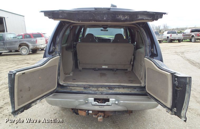 image for item HF9874 2000 Ford Excursion  SUV
