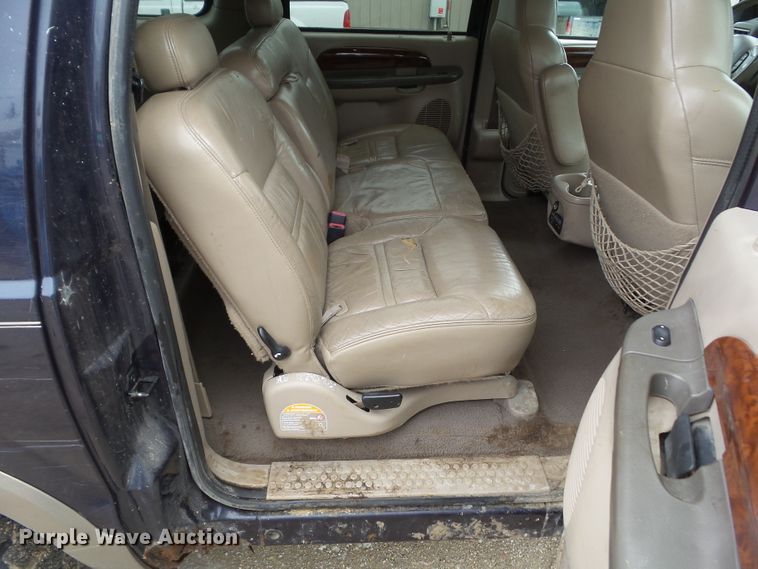 image for item HF9874 2000 Ford Excursion  SUV