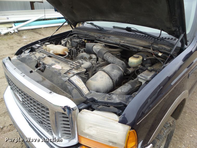 image for item HF9874 2000 Ford Excursion  SUV